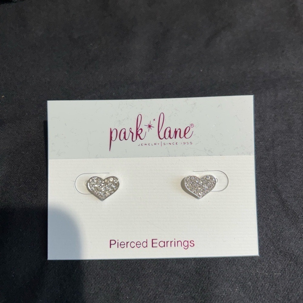 NWT Park Lane Dainty Heart Earrings Silver Tone Pavé Crystal Studs Romantic